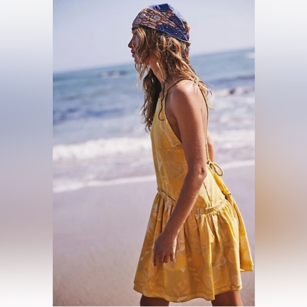 NWT Free People in Bloom Open-Back Tiered Mini Dress in yellow/white $128